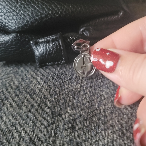 Giorgio Armani Travel Case NWOT Eva Air - Picture 6 of 14